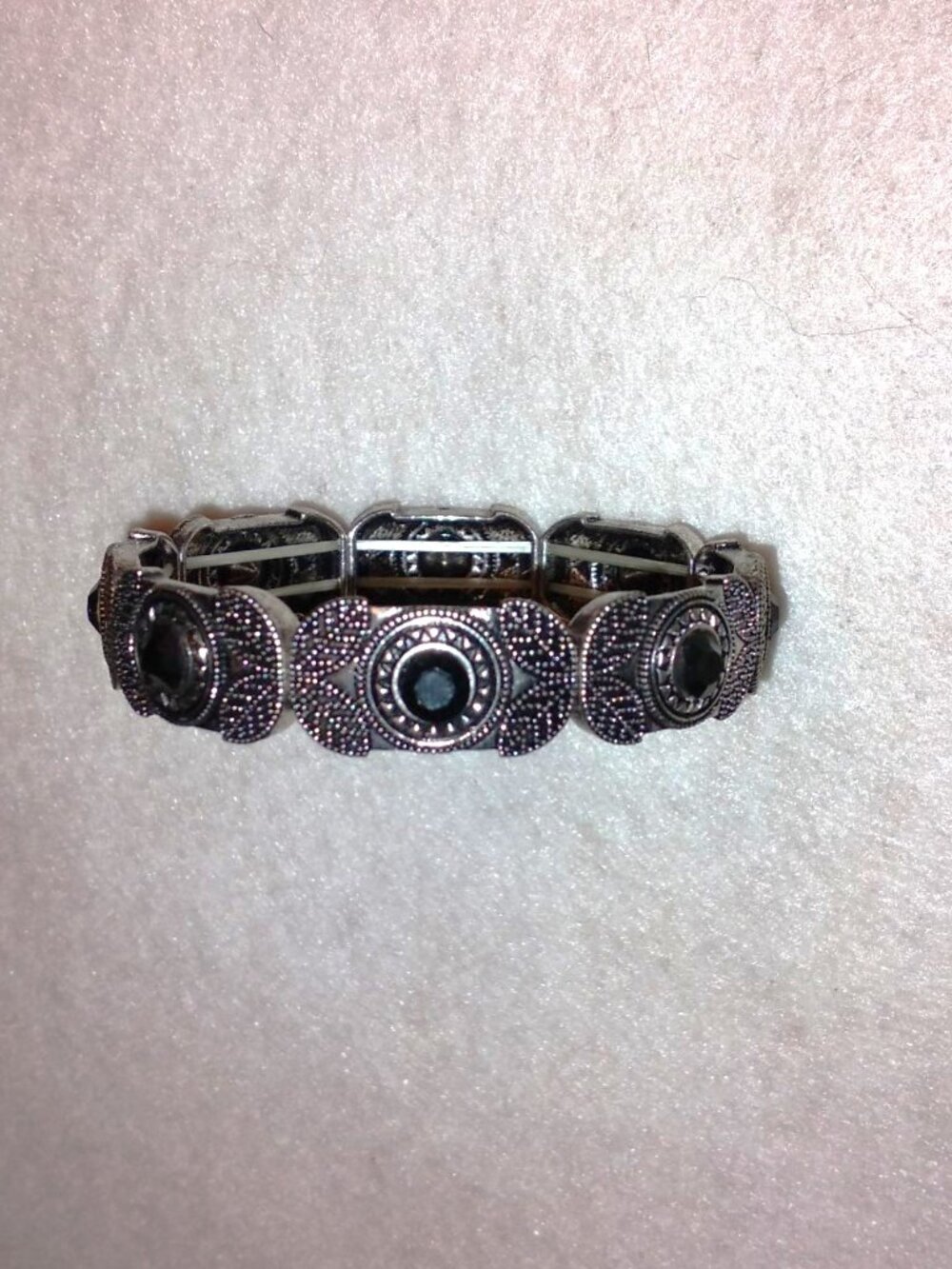 Brand New Embellished Black & Silver Leaf Design Stretch Bracelet
